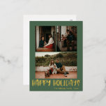 prettige feestdagen | Groene Verticaal 3 Foto | Go<br><div class="desc">Dit prettige feestdagen | groene verticale 3 foto | Goud folie vakantie-briefkaart is perfect voor uw moderne luxe kerstcadeautje. Het casual maar klassieke feestlettertype wordt gemaakt met hoogwaardig goud geperste echte folie, zodat er een glanzend, minimalistisch, rustisch uiterlijk mogelijk is. De Lettering gaat goed met donkere boho winterfoto's, en de...</div>