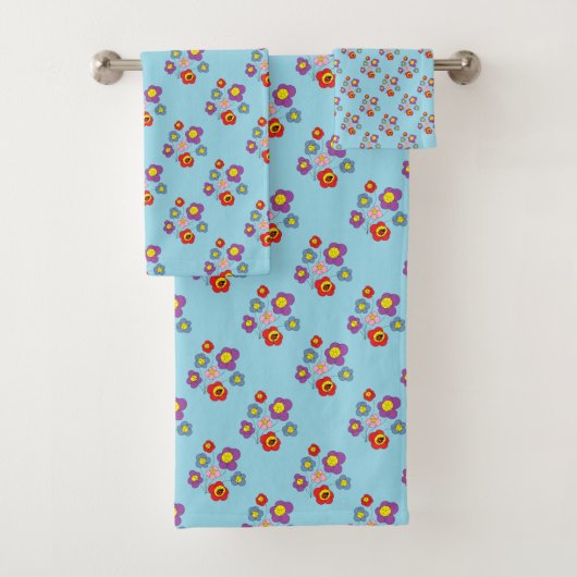 Pretty Blue Ladybug and Flowers Pattern Bad Handdoek (Insitu)