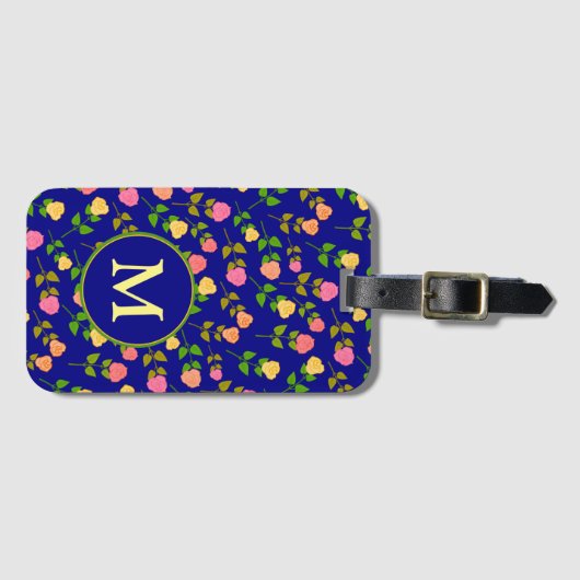 Pretty Blue Rose Pattern Monogram Bagagelabel (Voorkant (horizontaal))