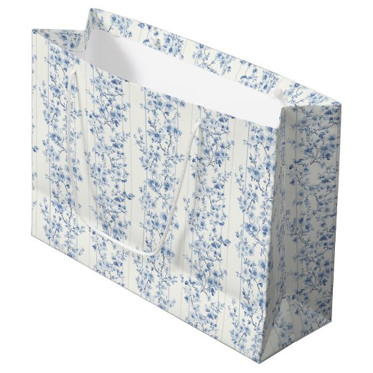 Pretty Blue White Floral Bridal Shower  Groot Cadeauzakje (Voorkant Gekanteld)