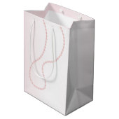Pretty Chic Roze Parels Bruidsdouche Medium Cadeauzakje (Achterkant Gekanteld)