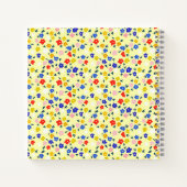 Pretty Dainty Cute Floral on Pastel Yellow Notitieboek (Achterkant)