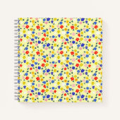 Pretty Dainty Cute Floral on Pastel Yellow Notitieboek (Voorkant)