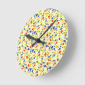 Pretty Dainty Cute Floral on Pastel Yellow Ronde Klok (Hoek)