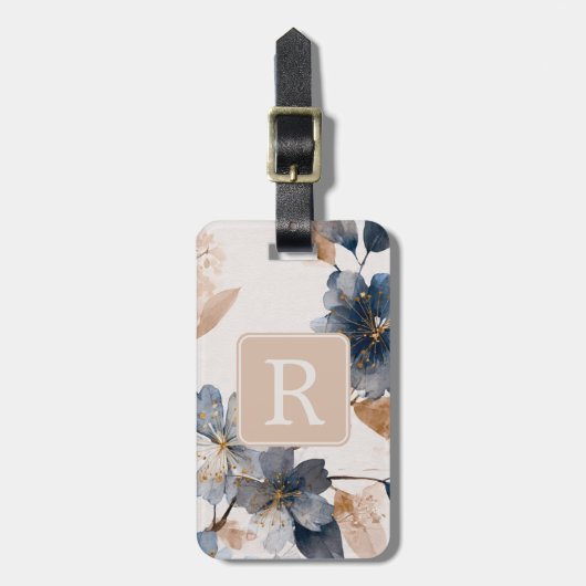 Pretty Flower Monogram Template Personalized Bagagelabel (Voorkant verticaal)