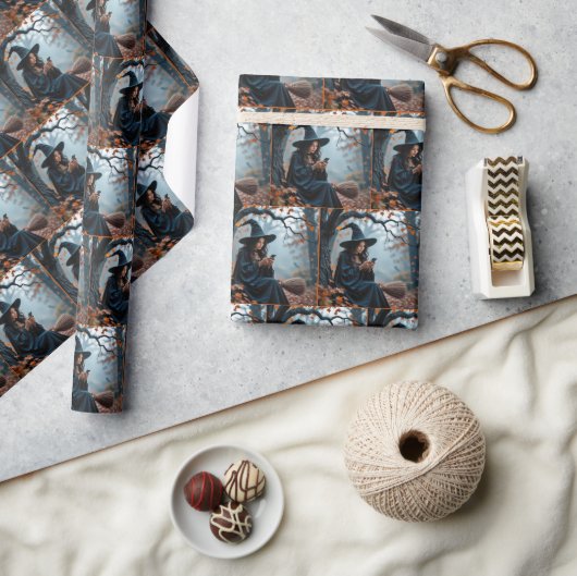 Pretty Halloween Witch Texting on a Cell Phone Cadeaupapier (Crafts)