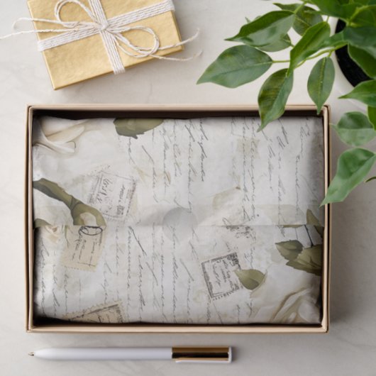 Pretty Ivory Roses on Simulated Text and Stamps Tissuepapier (Geschenk)
