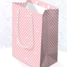 Pretty Love Heart Lattice Mesh Pink Birthday Medium Cadeauzakje