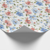 Pretty Red Blue Flowers Birthday Cadeaupapier (Hoek)