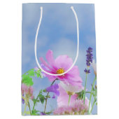 Pretty Spring Wild Flowers Medium Cadeauzakje (Voorkant)