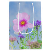 Pretty Spring Wild Flowers Medium Cadeauzakje (Achterkant)