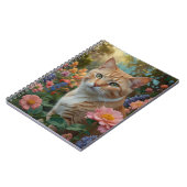 Pretty white orange cat in floral garden notitieboek (Linkerzijde)