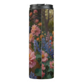 Pretty white orange cat in floral garden thermosbeker (Achterkant)