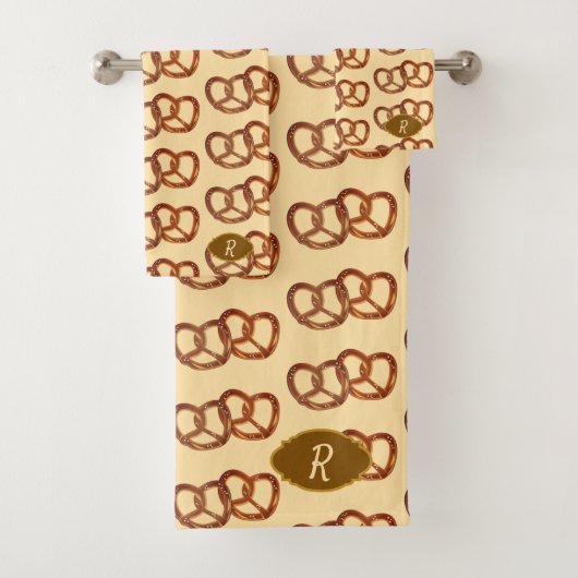 Pretzel Thema Brood Knopen: Uw initiaal / monogram Bad Handdoek (Insitu)