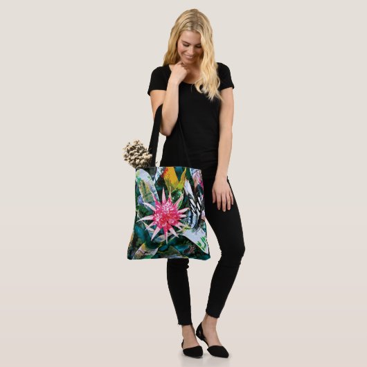 Prickly Bromie Tote Bag (Op model)