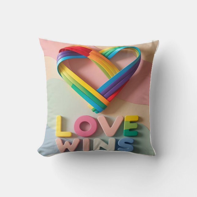 Pride Fluid Heart: Liefde wint Kussen (Voorkant)