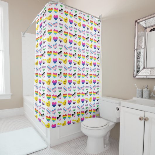 Pride Hearts Shower Curtain Douchegordijn (In situ)