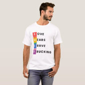 Pride in Every Mile: LGBT Trucking Design T-shirt (Voorkant volledig)