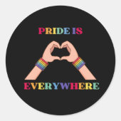 Pride is overal ronde sticker (Voorkant)