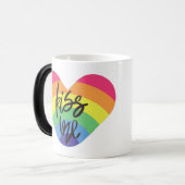 Pride, kus me, liefde is eerlijk. magische mok (Voorkant links)