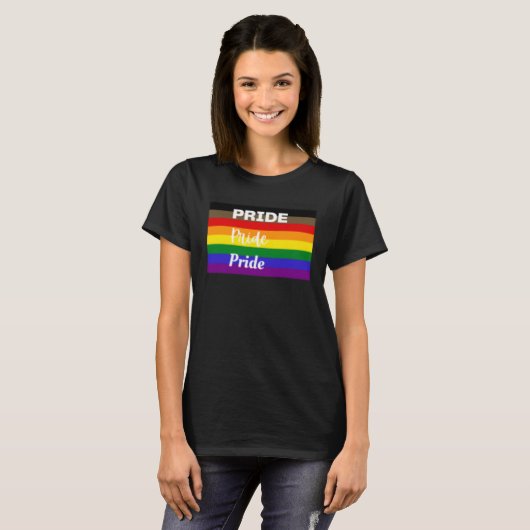 Pride LGBTQIA+ Gay Pride Rainbow Flag Equality Que T-shirt (Voorkant volledig)
