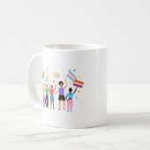 Pride Maand Mensen met borden vieren Koffiemok (Voorkant links)