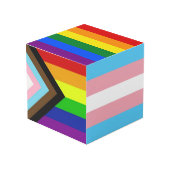 Pride Paperweight Kubus (Voorkant hoekig)