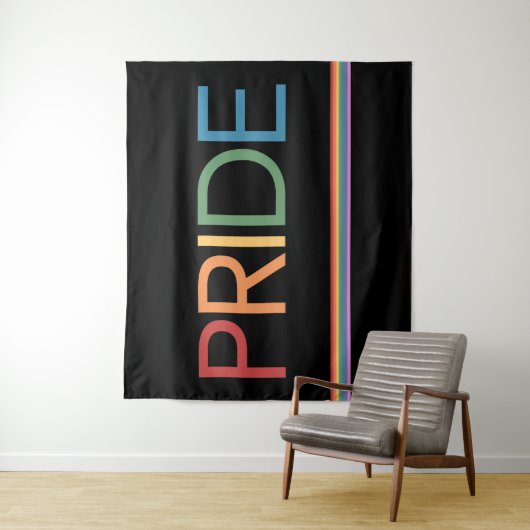 PRIDE Rainbow Black Tapestry Wandkleed (In situ)