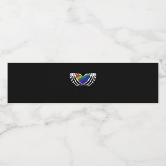 Pride - Skeleton Hands Holding Heart Classic Waterfles Etiket (Enkel label)