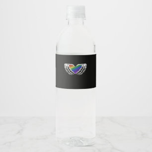 Pride - Skeleton Hands Holding Heart Classic Waterfles Etiket