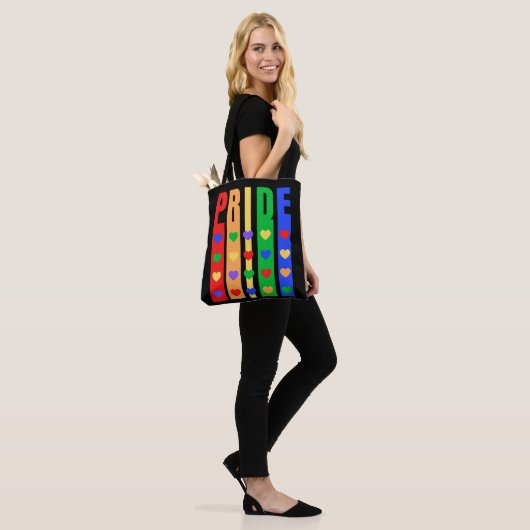 Pride Tote Bag (Op model)