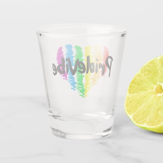 PrideVibe Logo Regenboog Hart Shot Glas (Achterkant)
