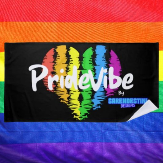 PrideVibe Regenboog Hart Strandhanddoek: Moedig & Strandlaken