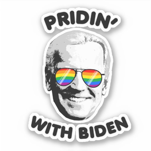 PRIDIN' MET BIDEN STICKER (Voorkant)