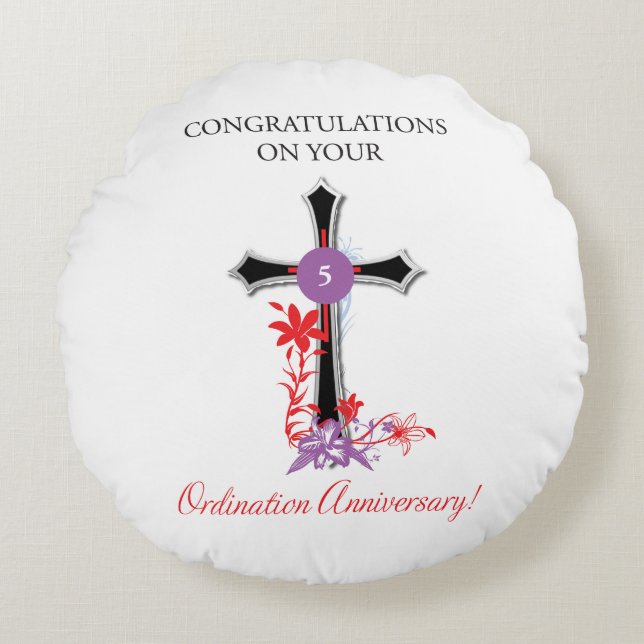 Priest 5th Ordination Jubileum Black Cross Rond Kussen (Voorkant)