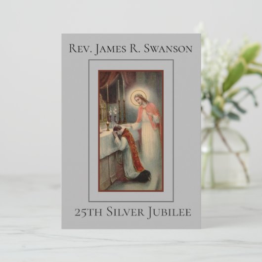 Priest met Jesus Silver Jubileum Uitnodiging (Staand voorkant)