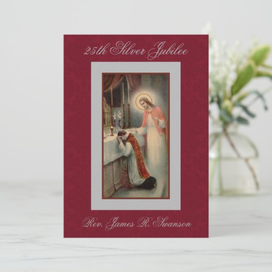 Priest met Jesus Silver Jubileum Uitnodiging (Staand voorkant)