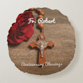 Priest Ordination Jubileum Red Rose en Rosary Rond Kussen