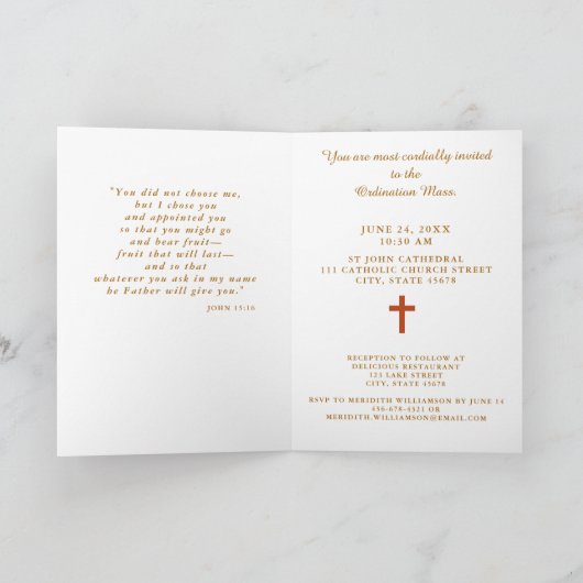 Priester Ordinatie Uitnodiging Gouden Kroon en Kru (Binnen)