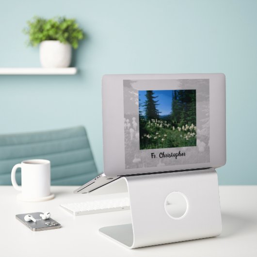 Priesterlandschap gepersonaliseerd sticker (Laptop op bureau)