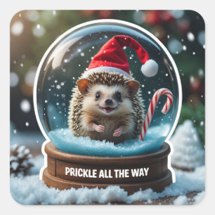 Prikkel de hele weg – Knuffelige egel in sneeuwbol Vierkante Sticker