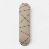 prikkeldraad skateboard (Voorkant)