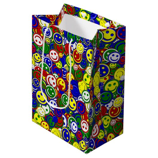 Primaire gezichtskralen-BLUE-GIFT BAG m Medium Cadeauzakje (Voorkant Gekanteld)