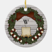 Primitief landenkwekerij Holly Monogram Wreater Keramisch Ornament (Achterkant)