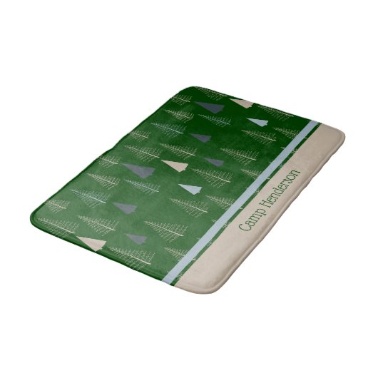 Primitieve dennen op groen badmat (Gekanteld)