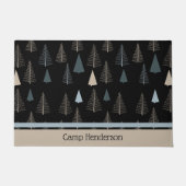 Primitieve dennen op zwart deurmat (Voorkant)