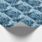 Primitieve kerstdennenboom ijsblauwe pinecone cadeaupapier (Hoek)