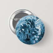 Primitieve kerstdennenboom ijsblauwe pinecone ronde button 5,7 cm (Voorkant /achterkant)