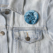 Primitieve kerstdennenboom ijsblauwe pinecone ronde button 5,7 cm (In situ)