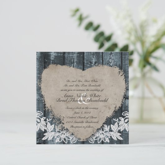 Primitieve uitnodiging tot het uitzenden van een b (Staand voorkant)